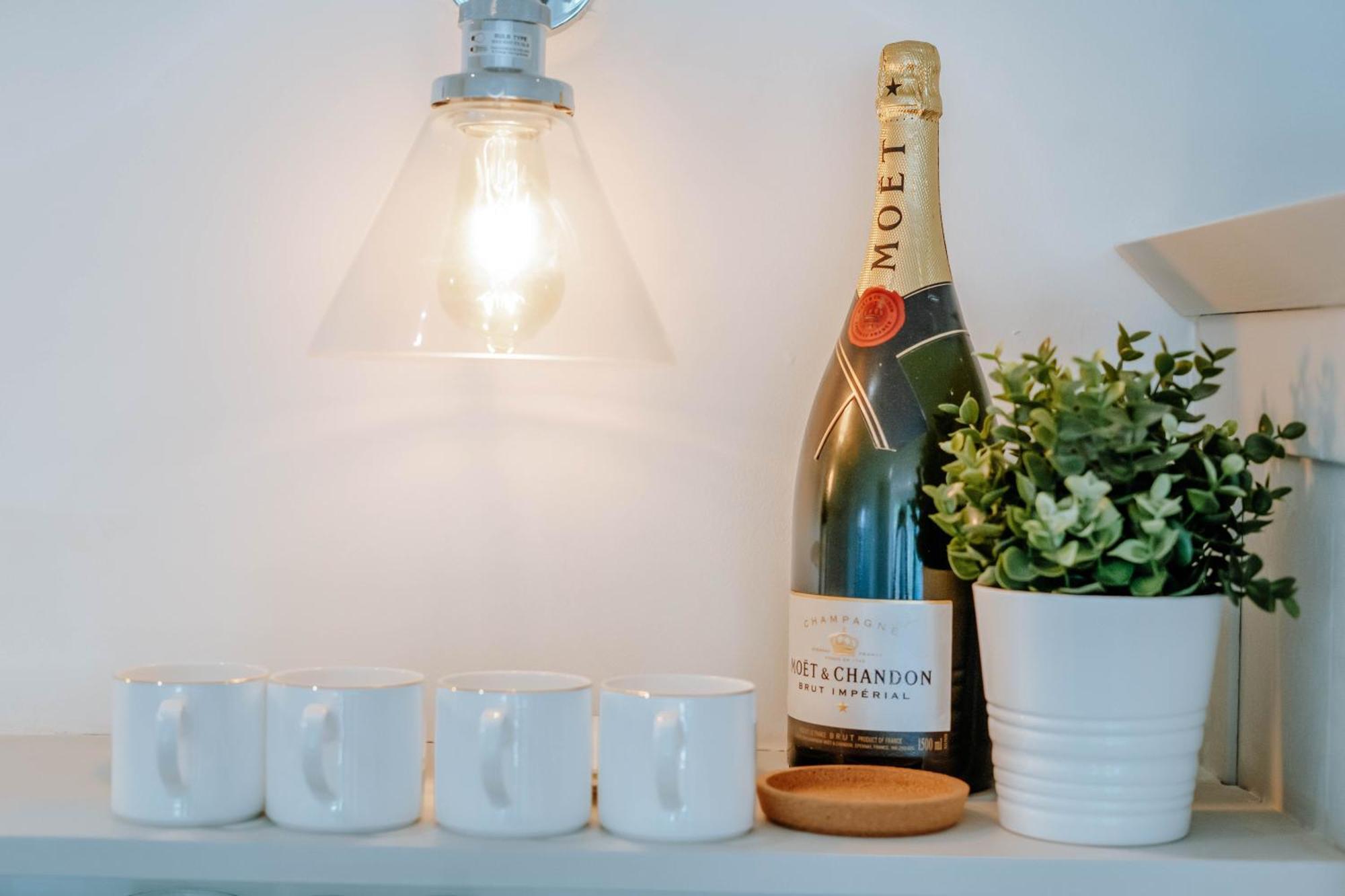 Dragon Parade Apartment - Central Harrogate Luaran gambar